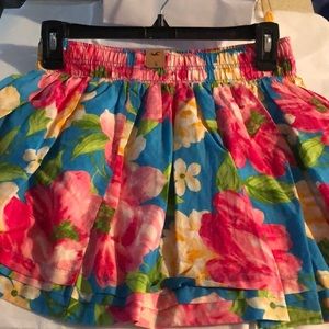 NWT Vintage Hollister floral skirt. Small. Slip underneath. Perfect for summer